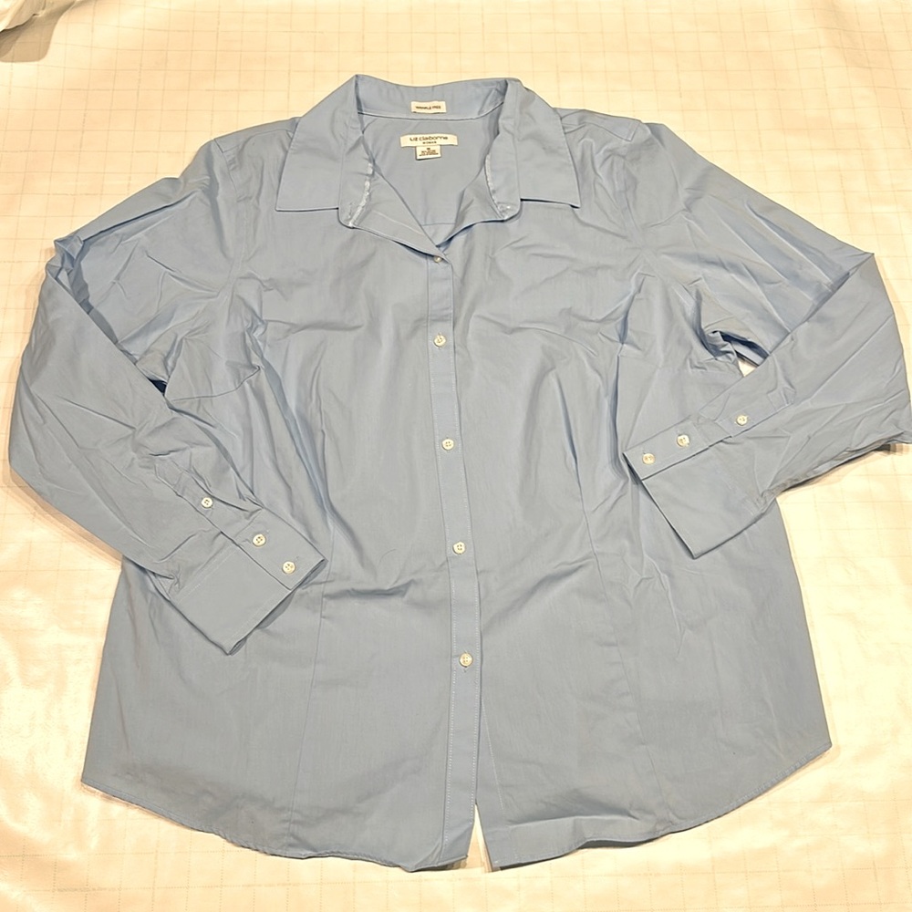 Liz Claiborne Wrinkle Free Button Down